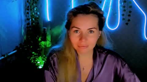 Snapshot of loraboyar chatting on September 18, 2:48 am Lora online show from September 18, 2:48 am