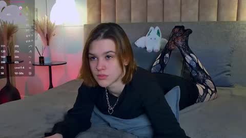 Lora online show from November 24, 4:27 pm