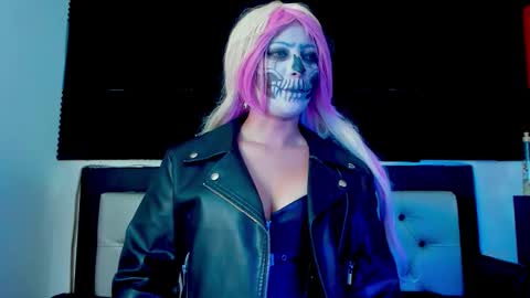 Lore Depp online show from October 31, 3:51 am