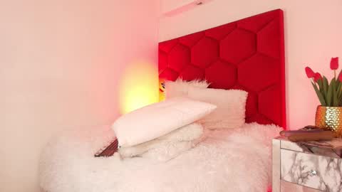 LORELI online show from November 26, 5:16 am