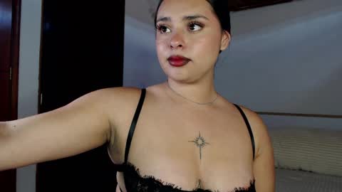lorem_adams online show from May 14, 4:05 pm