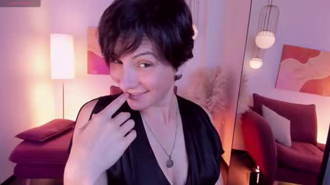 Loren online show from October 1, 2:27 pm