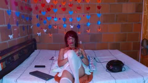 Lorena Capelli online show from February 12, 10:15 pm