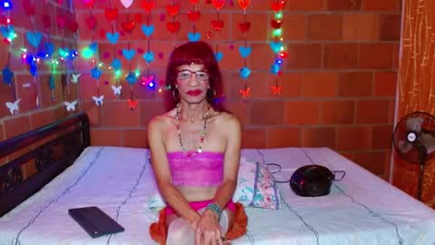 Lorena Capelli online show from February 14, 10:38 am