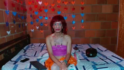 Lorena Capelli online show from February 9, 11:25 pm