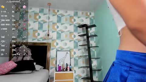 lorenadavies online show from March 20, 1:05 pm