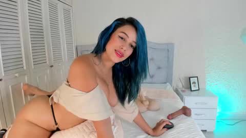 Snapshot of lorenallen_ chatting on February 25, 7:09 am Loren Allen online show from February 25, 7:09 am