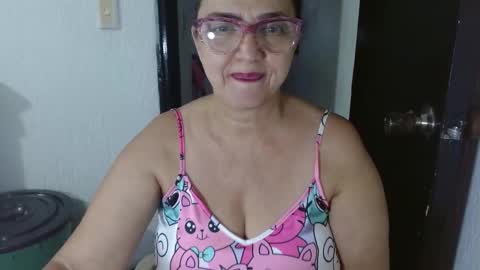 Snapshot of lorenatits chatting on February 6, 10:32 pm Lorena.. online show from February 6, 10:32 pm