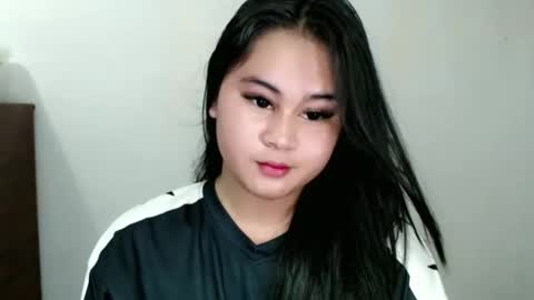 LOREN online show from January 28, 1:05 pm