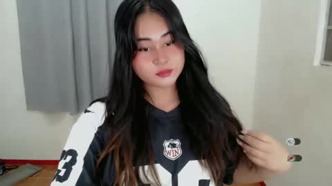 LOREN online show from March 1, 1:07 pm