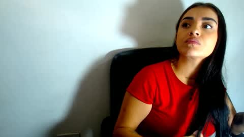 Lorens Mclieve online show from December 17, 5:04 pm