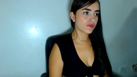 Lorens Mclieve online show from February 10, 5:30 pm