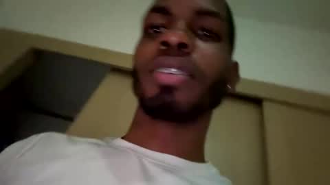 lorenzo17a online show from December 29, 2:06 am