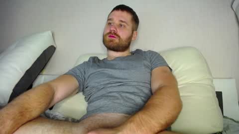 Snapshot of lorenzolux chatting on January 18, 11:00 pm Lorenz online show from January 18, 11:00 pm