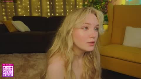 Snapshot of lorettacarnley chatting on September 15, 8:43 pm Alice online show from September 15, 8:43 pm