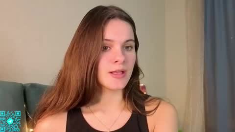 Chloe for Fan BlackHole online show from October 24, 5:57 pm