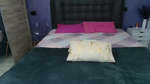 Lorette online show from June 30, 9:24 pm