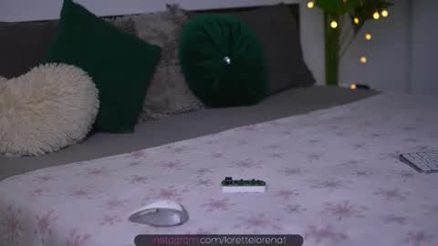 LoretteLorena online show from October 6, 5:25 am