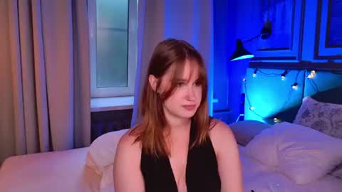 Lori online show from July 14, 6:13 pm