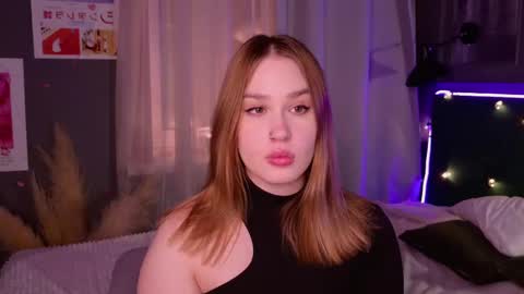 Snapshot of lori_mason chatting on March 1, 11:58 pm Lori online show from March 1, 11:58 pm