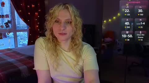 Lori -----------------------------------    online show from March 6, 2:40 pm