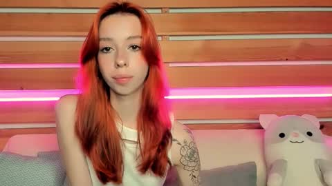 Lori online show from September 23, 1:43 am