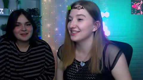 Lora for u online show from September 23, 11:22 pm