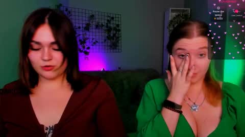 Lora for u online show from September 26, 8:06 pm