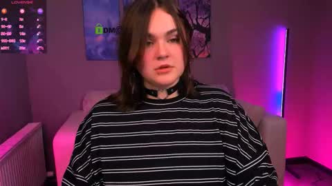 Lora for u online show from October 9, 8:47 pm