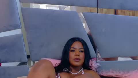 lorraine_johnson online show from June 20, 4:57 pm