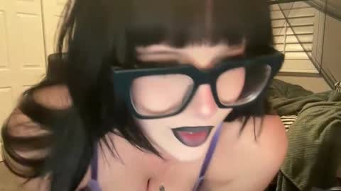 Snapshot of lottiepoppie chatting on September 20, 3:09 am Lottiepoppie online show from September 20, 3:09 am