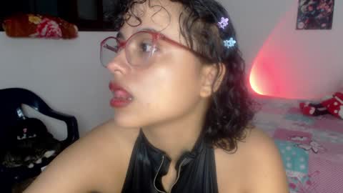 lou_cuteee online show from January 26, 10:24 pm