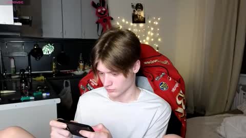 louie_evans online show from March 5, 8:40 pm