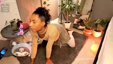 Louis Valdz online show from October 5, 12:30 am