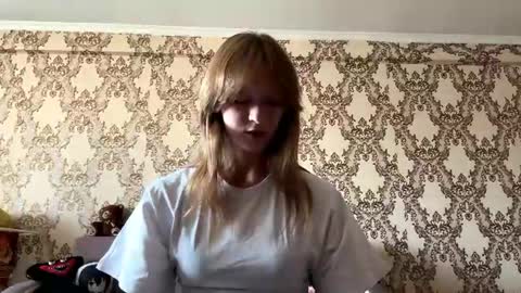 louracryderman online show from August 7, 3:05 am