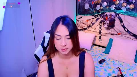 Ainhoa online show from October 15, 2:51 pm