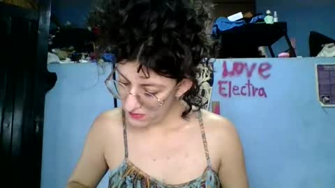 love_electra online show from February 25, 2:20 pm