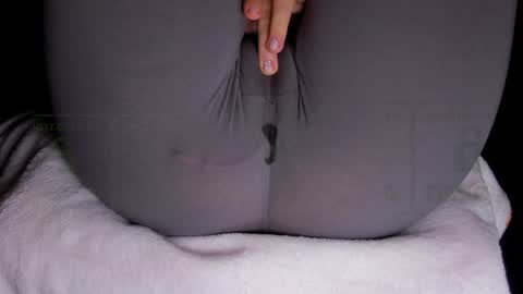 Snapshot of love_hard_kiru chatting on December 5, 10:50 am Kira online show from December 5, 10:50 am