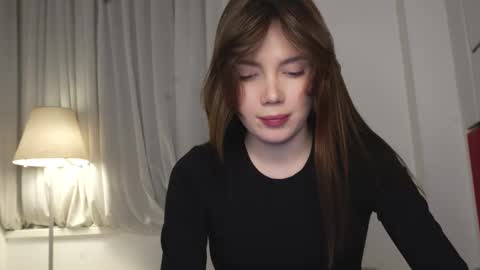 Snapshot of love_machine_ chatting on February 25, 5:40 pm Sofi online show from February 25, 5:40 pm