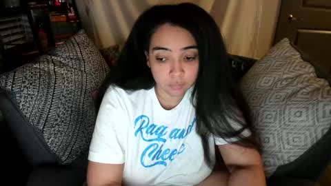 Raquel Love online show from December 3, 1:47 am