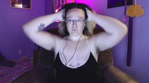 love_you_julia online show from October 21, 2:49 am