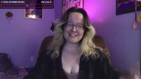 love_you_julia online show from October 31, 5:08 am