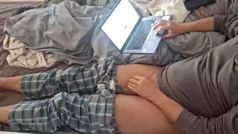 Snapshot of loveanarchist chatting on February 22, 9:23 am Love online show from February 22, 9:23 am