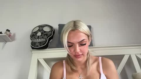 anna 3 online show from September 17, 7:17 pm