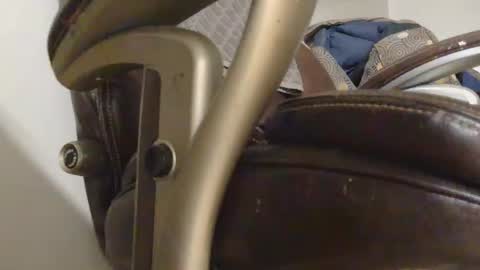 lovebird262389 online show from October 17, 6:06 am