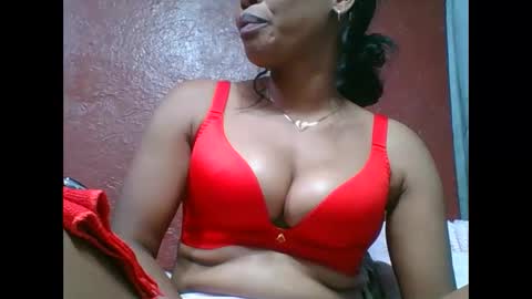 loveinlife750427 online show from September 22, 10:52 am