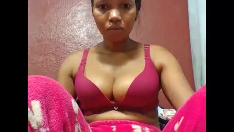 loveinlife750427 online show from March 16, 8:29 am