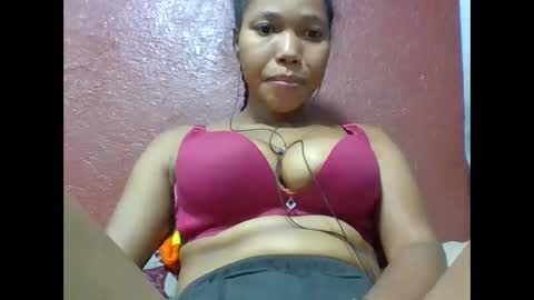 loveinlife750427 online show from March 7, 2:28 pm