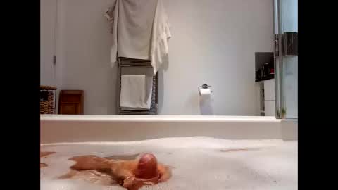 loveit448691 online show from April 9, 3:39 pm