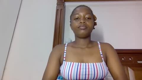 lovelbrownie online show from January 8, 3:34 am